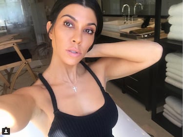 Kim Kardashian e le sorelle, le foto sexy 24