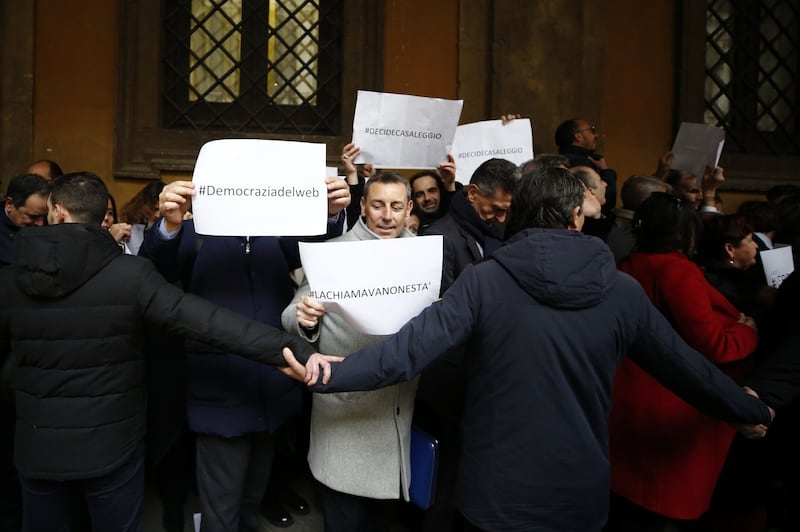 Diciotti, il Pd contesta i 5 Stelle 7