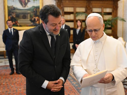 Salvini in udienza dal Papa: "Le sue parole di pace devono essere ascoltate e seguite"