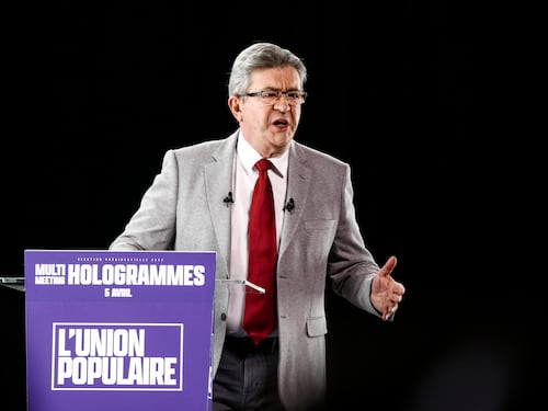 Mélenchon? No, la sinistra italiana pronta a un altro disastro
