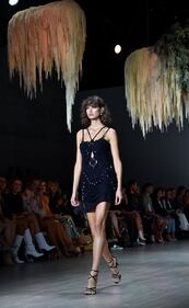 Le modelle sfilano alla Fashion Week Australia 2019 7