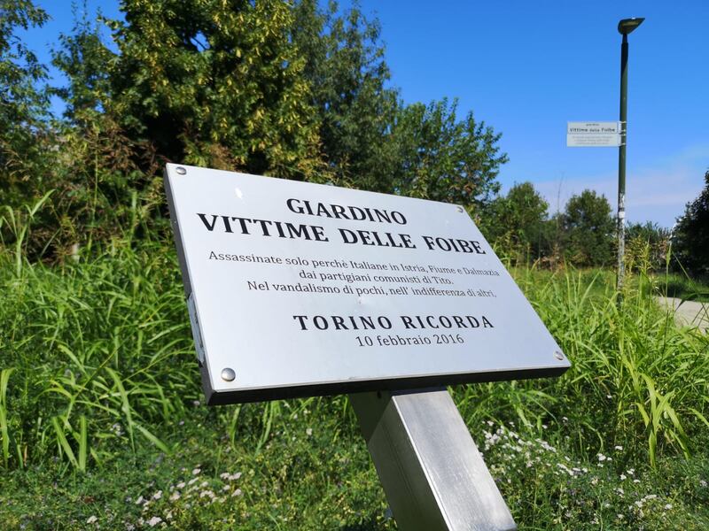 Torino, quel giardino dimenticato dedicato alle vittime delle foibe 5