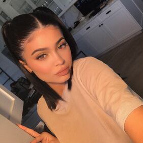 Jenner e Hadid, le sexy sorelle della moda 44