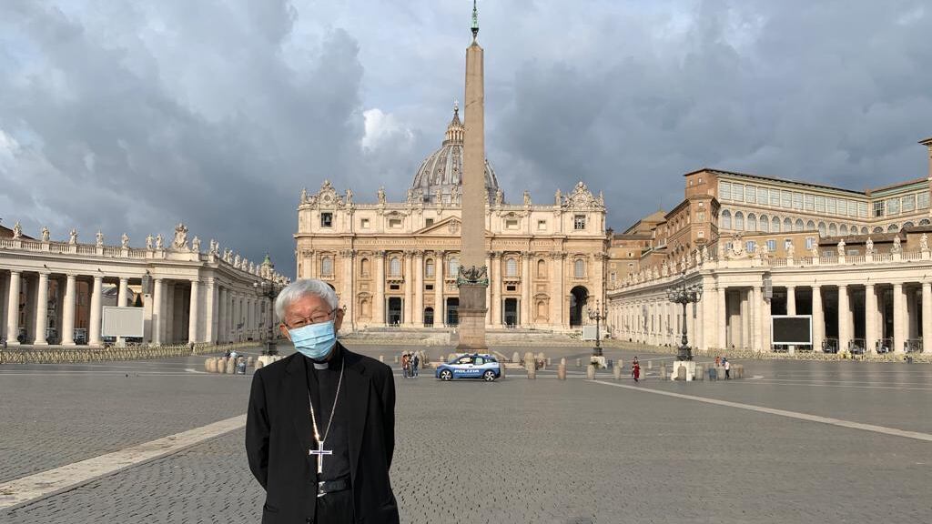 Il cardinale Zen stronca le benedizioni gay ed evoca le dimissioni di "Tucho" Fernández