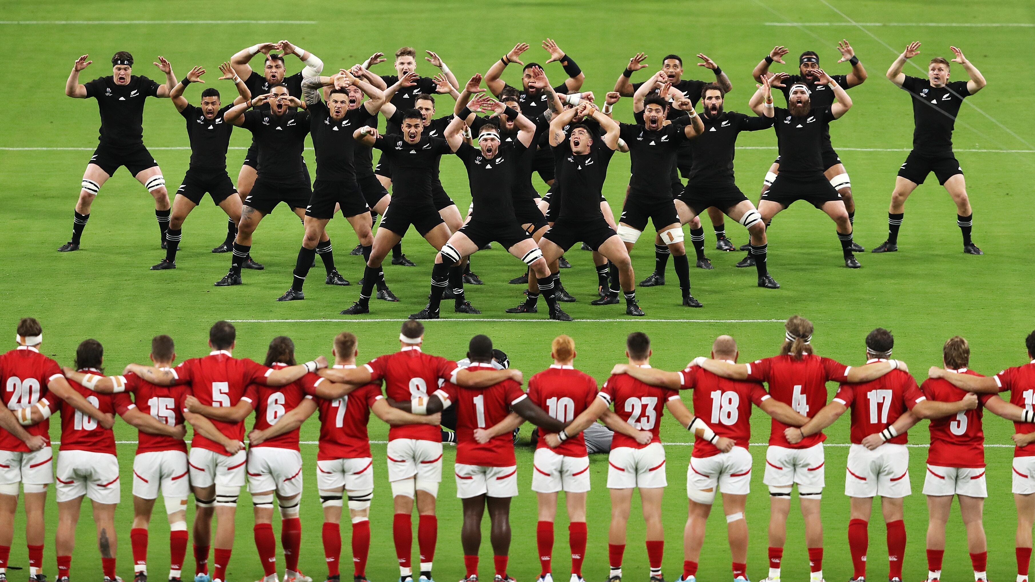 A Torino gli All Blacks a ritmo dell'haka del maori "italiano"