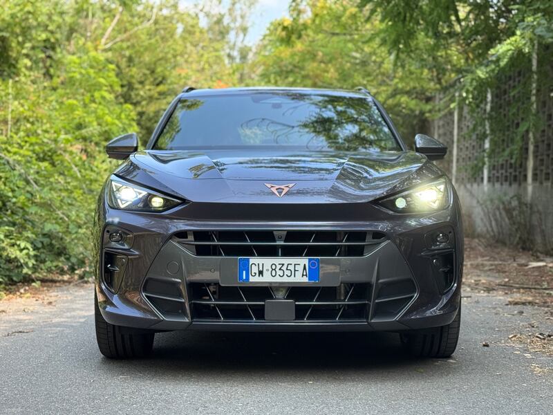 Cupra Terramar: guarda la gallery dell'ibrido da 272 CV 3