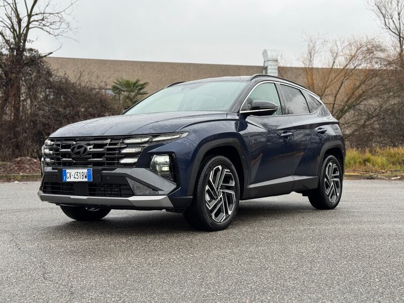 Hyundai Tucson HEV 2025: guarda la gallery del SUV più razionale in commercio 2
