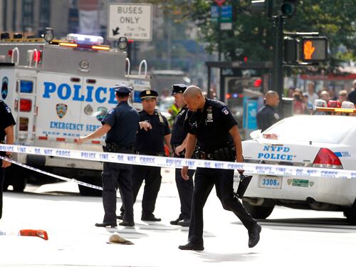 Sparatoria davanti all'Empire State Building: due i morti