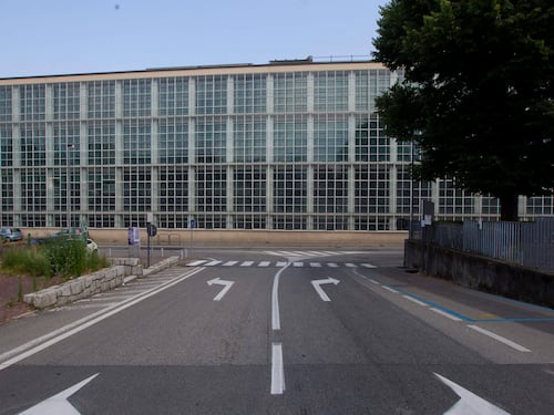 Olivetti e il sogno di costruire la fabbrica a misura d'uomo (senza cadere nel marxismo)