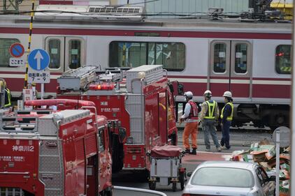 Giappone, treno e camion si scontrano a passaggio a livello 7