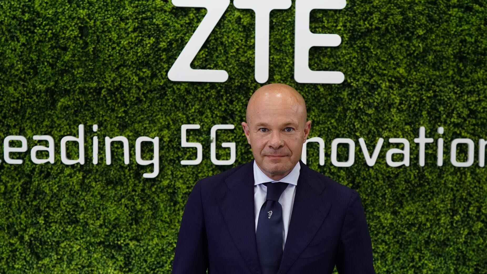 Zte sponsor del Teatro Menotti: "Investiamo nella cultura"