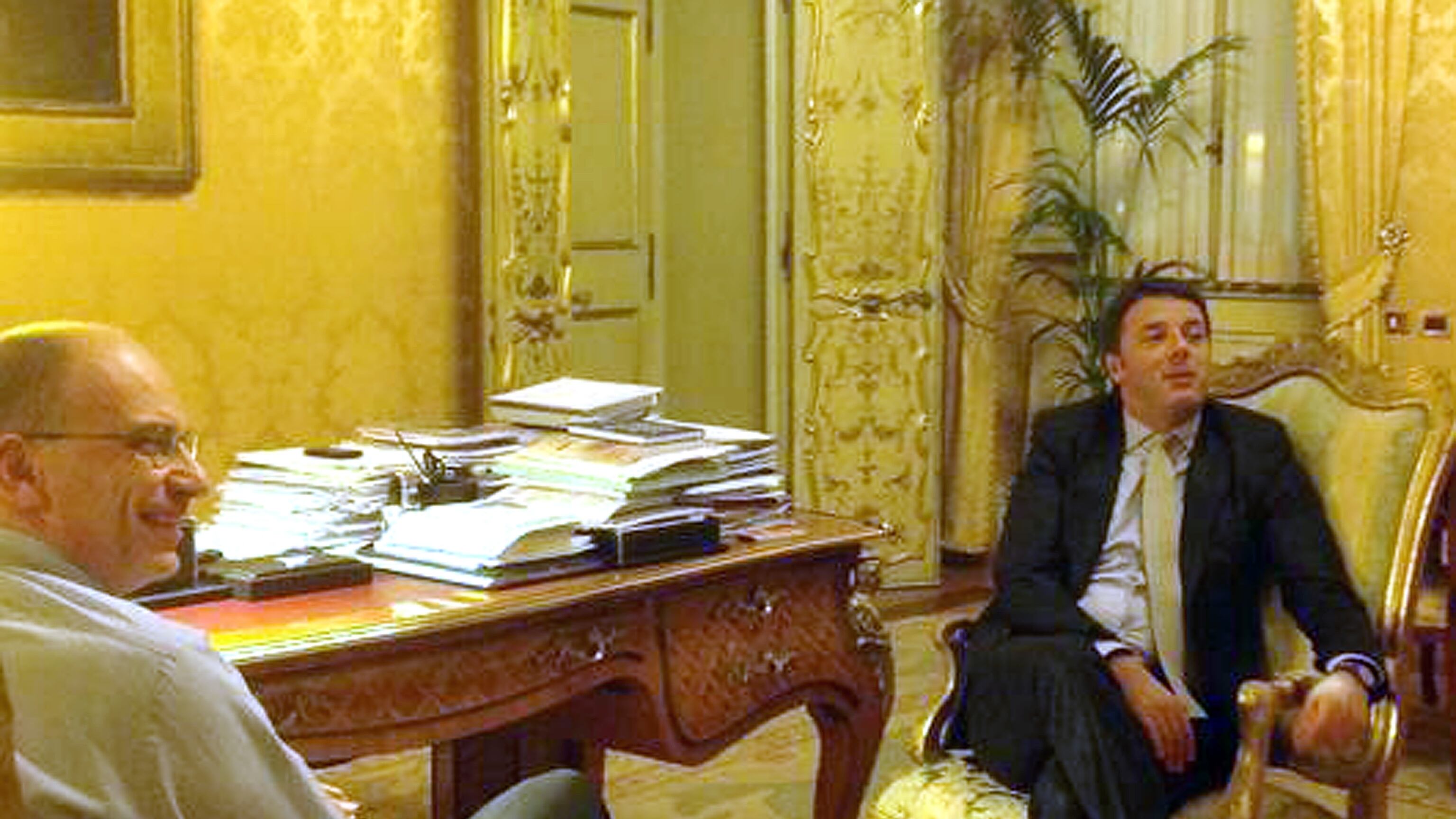 Legge elettorale, Renzi vede Letta: "Cercano di fermarmi ma non mollo"