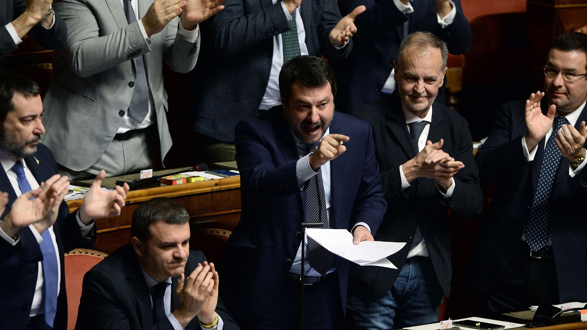 I giallorossi fanno i furbetti: si rinvia il processo a Salvini