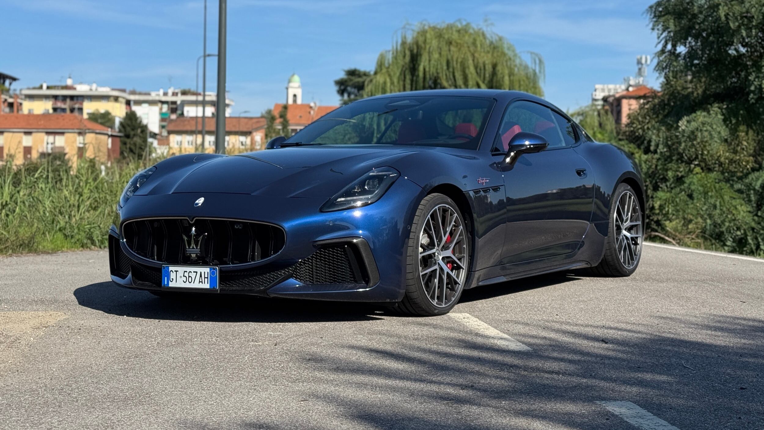 Maserati GranTurismo Trofeo: con 550 CV la bellezza diventa potenza