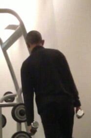 Falla nella sicurezza: ecco Obama in palestra 6