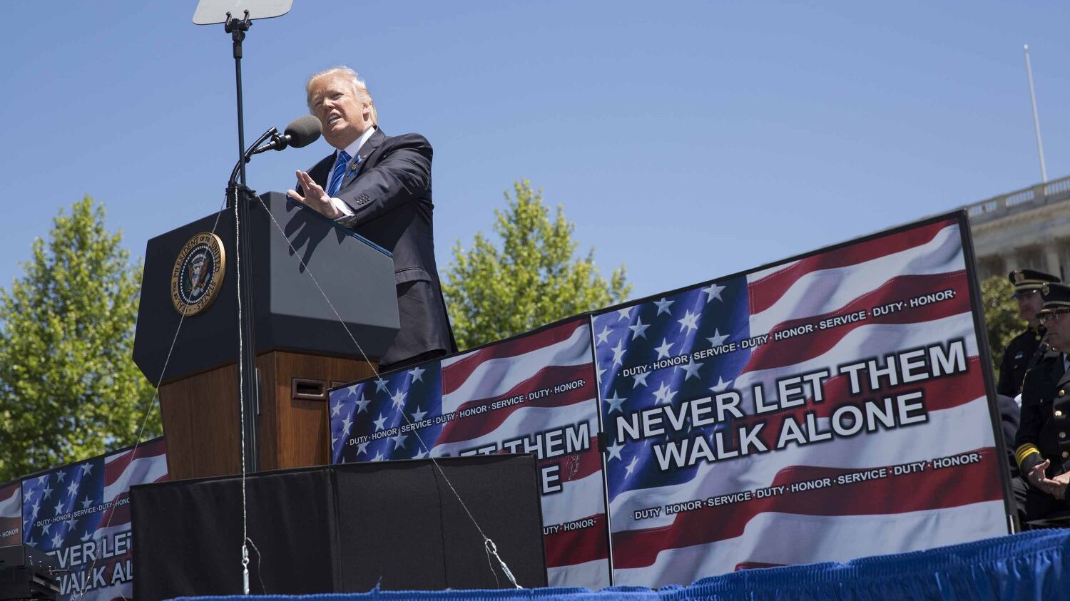 Chi gioca a far fuori The Donald