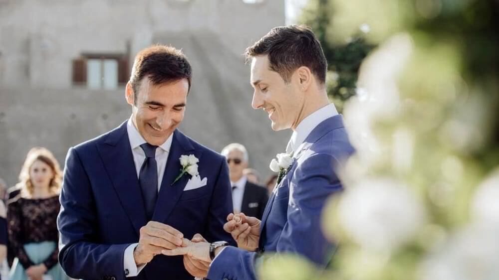 Vincenzo Mingolla, l'ex ballerino di Amici, sposa il suo compagno