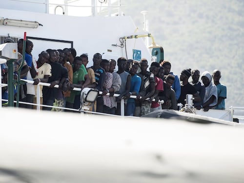 Il cardinale ghanese Turkson: "Stop a immigrazione di massa dall'Africa"