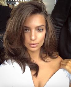 Emily Ratajkowski hot, spacco mozzafiato 2