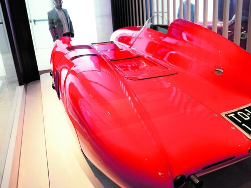 "Fatte su misura", le auto italiane d'epoca si mettono in mostra