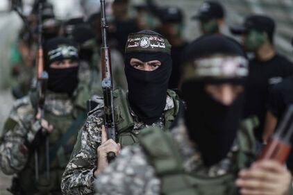 Hamas "diploma" le reclute del campo estivo 12