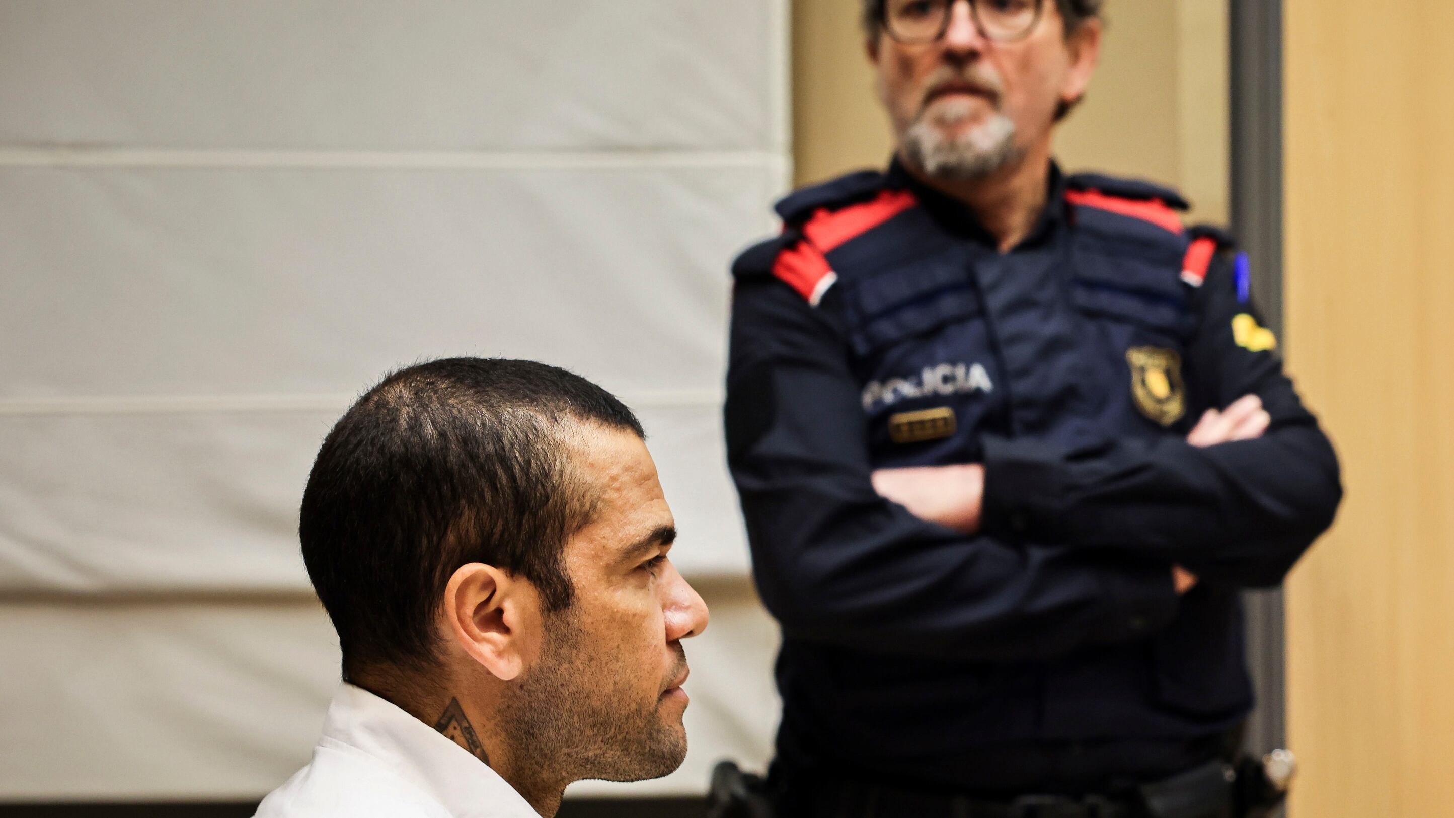 Libertà vigilata per Dani Alves, la cifra record della cauzione