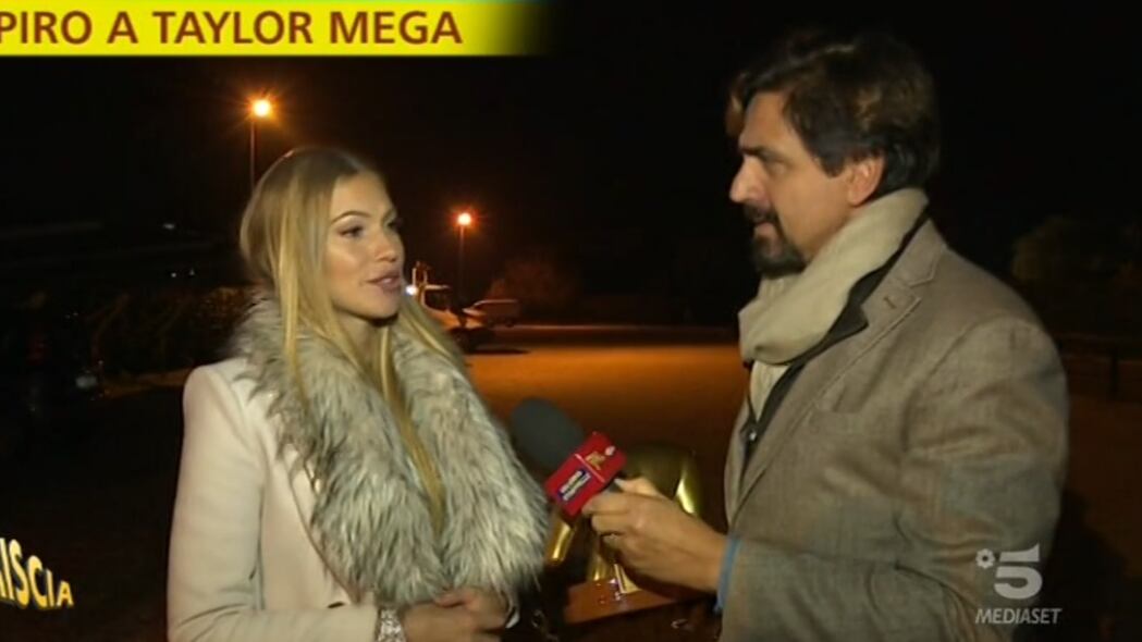 Tapiro a Taylor Mega per il collegamento da brilla con Live!: "4 shottini sono niente"