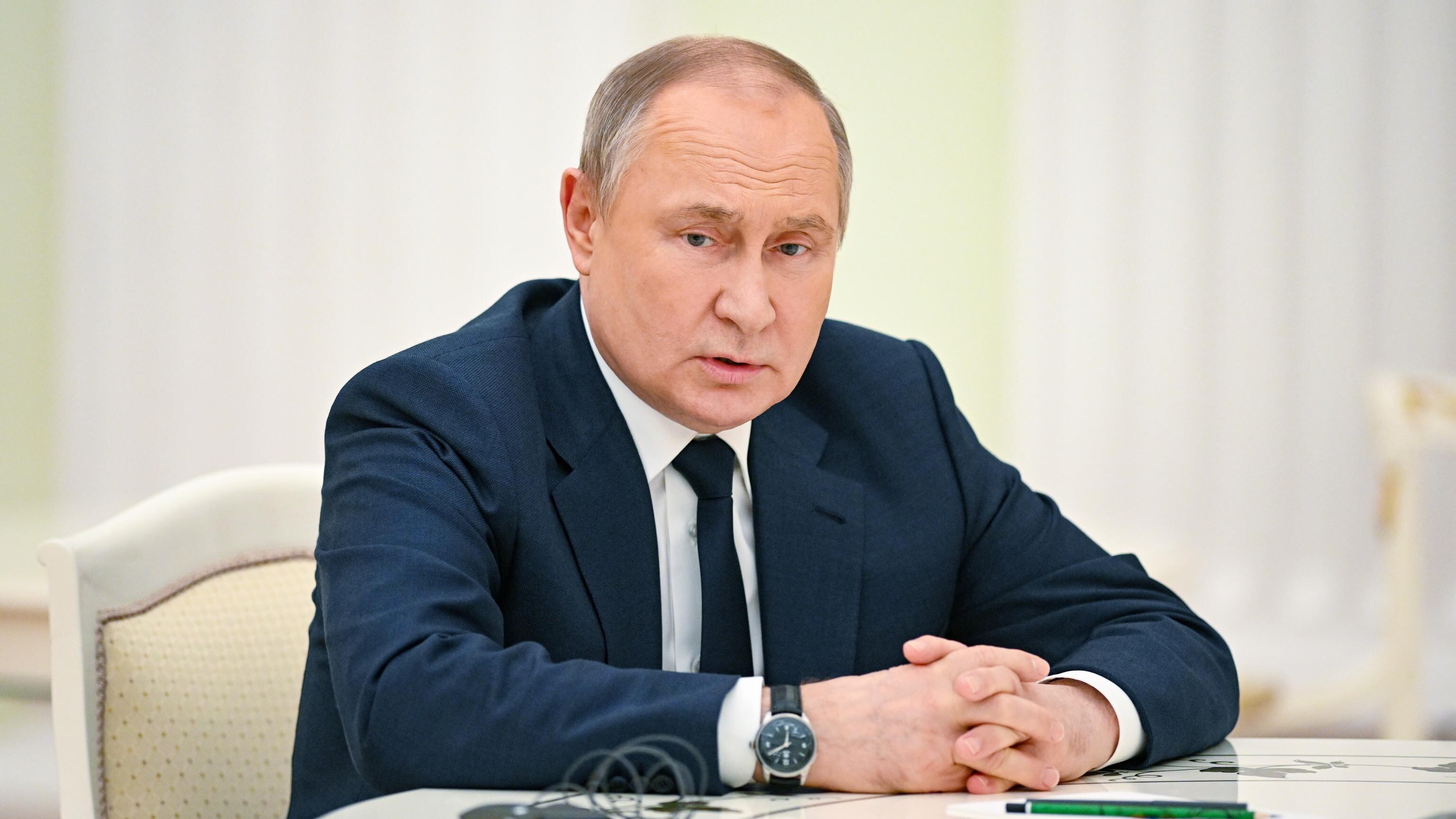 "Putin vede tutti traditori". Il messaggio dell'ex spia russa