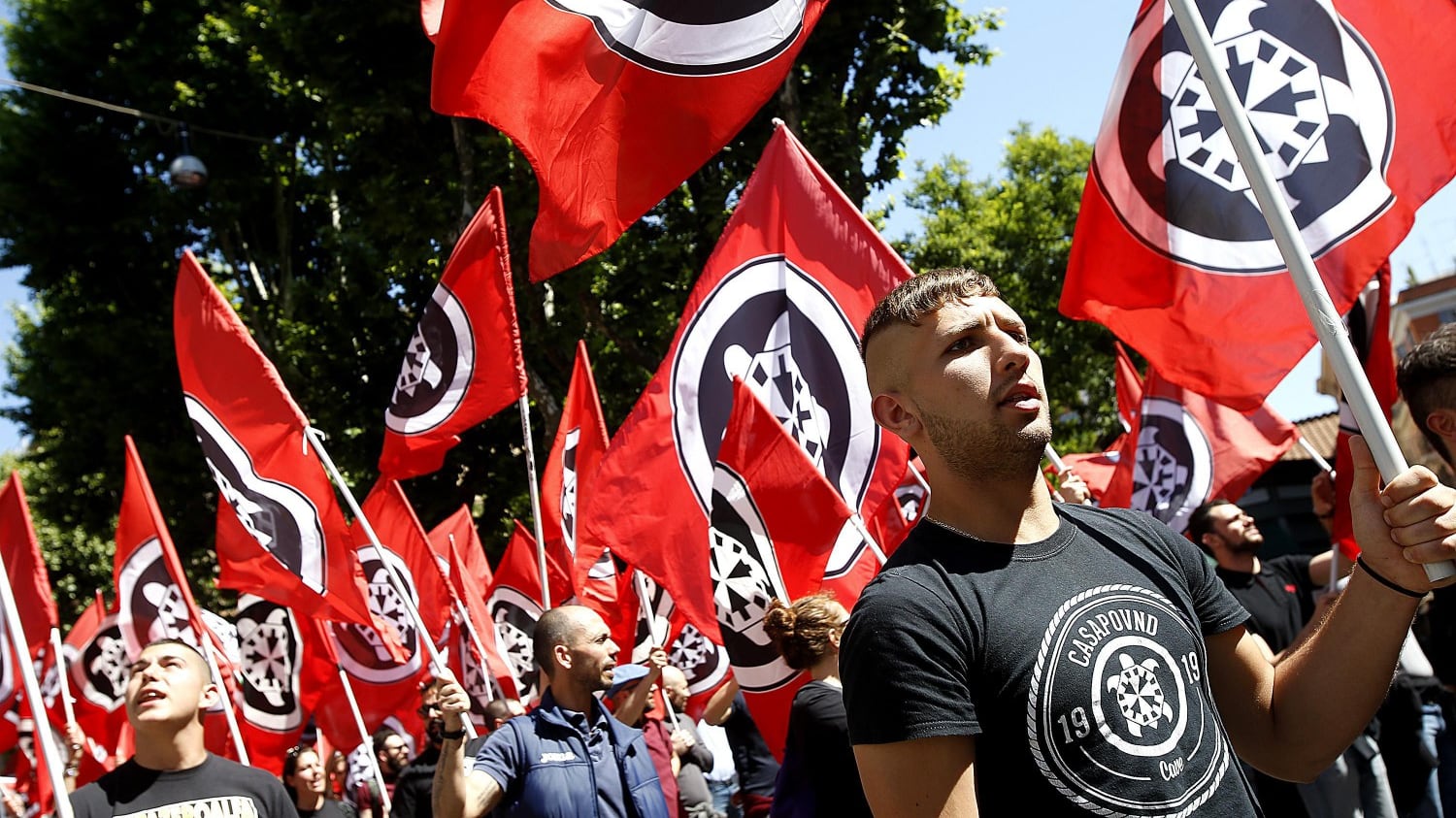 Milano, l'Anpi vuole vietare cortei per i caduti della Rsi