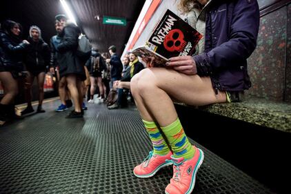No Pants subway ride, la corsa in metropolitana che sfida il freddo 19