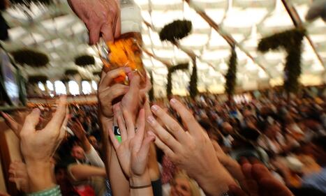 A Monica inizia l'Oktoberfest  1