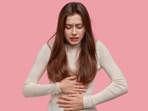 Mestruazioni, diminuisce l'età del primo ciclo. Le conseguenze nelle adolescenti