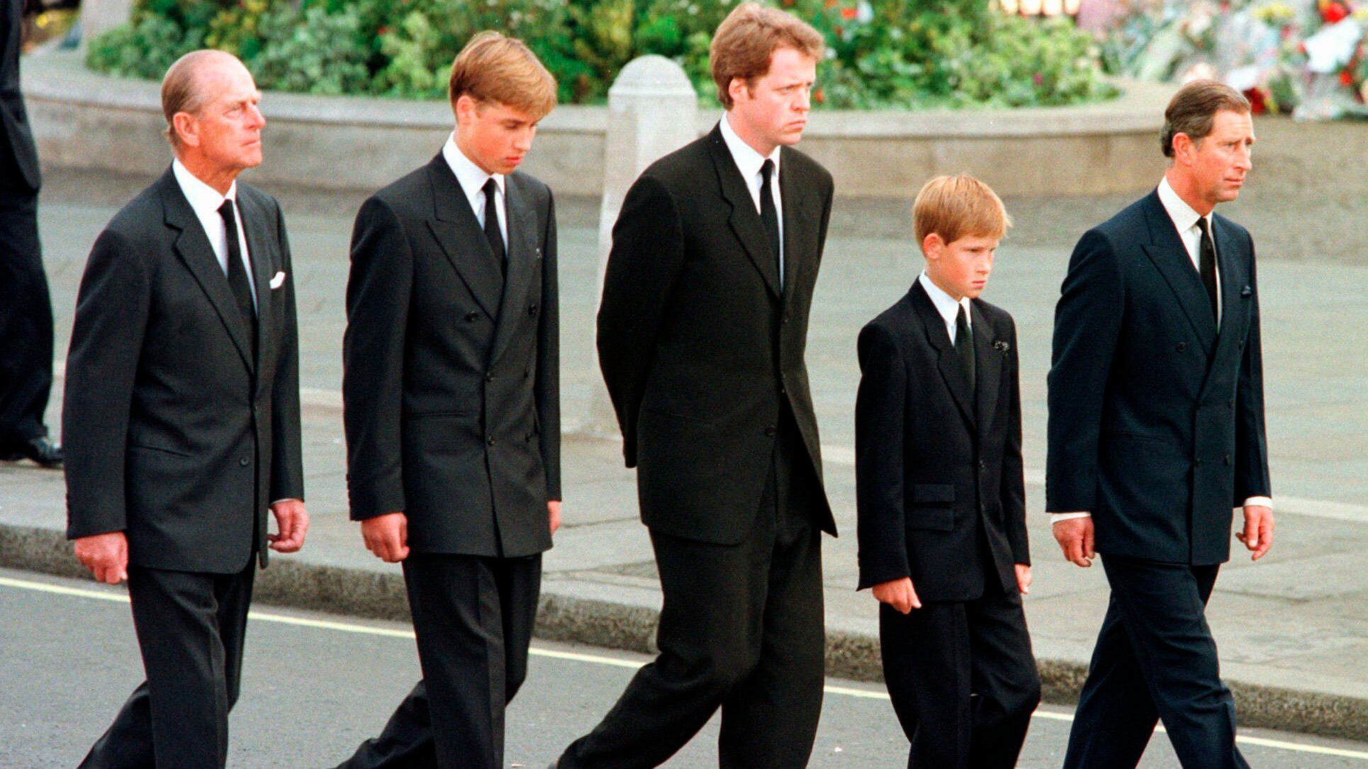 "Harry è più adatto di William a fare il re": spunta la verità di Diana