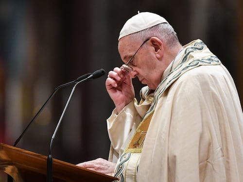 Papa Francesco al funerale di un'amica in forma privata