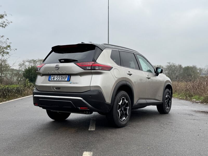 Nissan X-Trail N-Trek: guarda la gallery del SUV ibrido per l'avventura 1