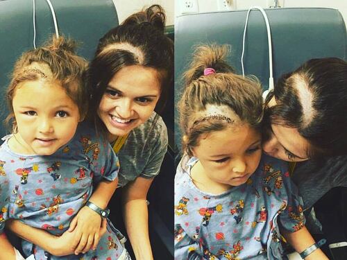 Si rasa i capelli come quelli della figlia malata: "Così non sarai diversa"