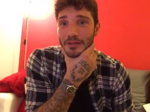 Selfie, De Martino confessa: "Ho fatto tatuaggi per ogni fidanzata. Ma è andata male"