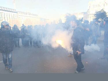 Milano, scontri al corteo 7