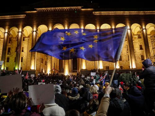 "Vittoria del popolo". La Georgia allontana i tentacoli dello Zar. Tensione in Moldova