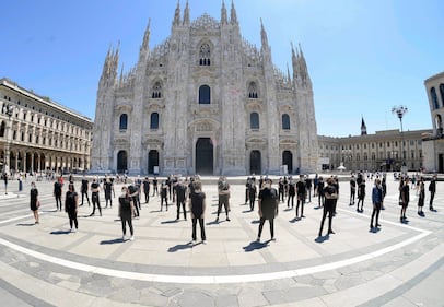 Flash mob a Milano: da Levante a Diodato artisti in piazza per i lavoratori dello spettacolo 1
