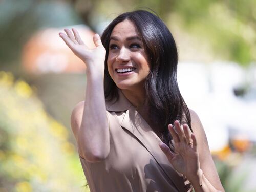 "Ecco i nomi dei razzisti". Spunta la lettera che Meghan scrisse a Carlo III