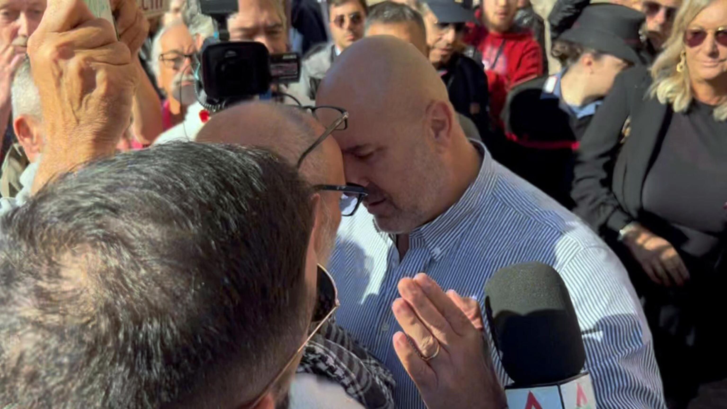 I ProPal contestano Bandecchi. E lui: "Quattro drogati facinorosi"