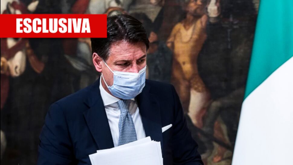 "O Italia viva o si vota". L'ultima spiaggia per Conte è tornare da Renzi