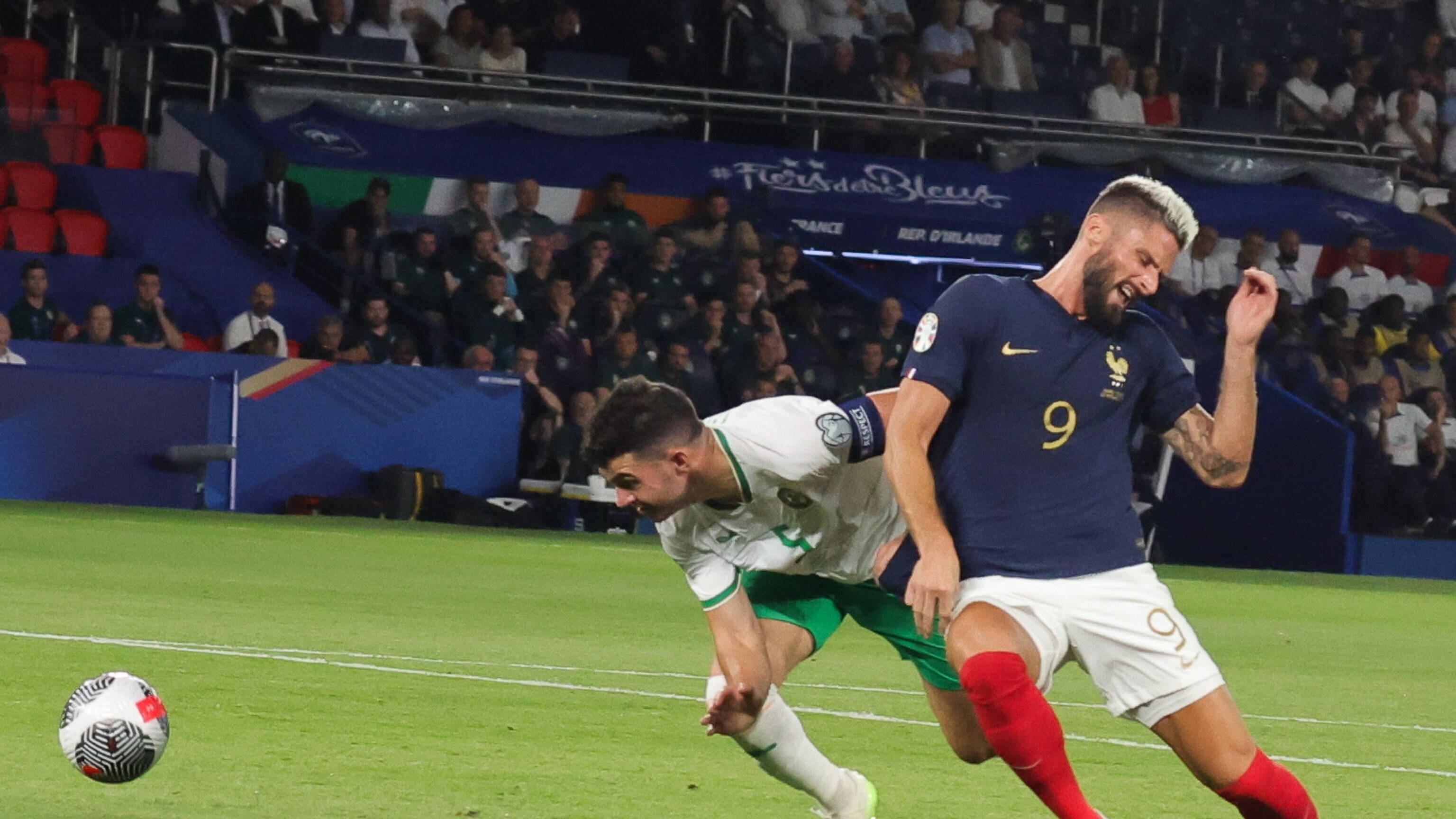 Allarme Milan per Giroud, derby a rischio: cos’è successo al francese
