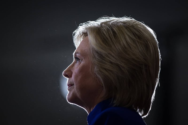 La profezia di Friedman: "Se vince la Clinton, sarà più aggressiva con Putin"