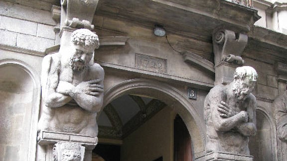 Casa degli Omenoni