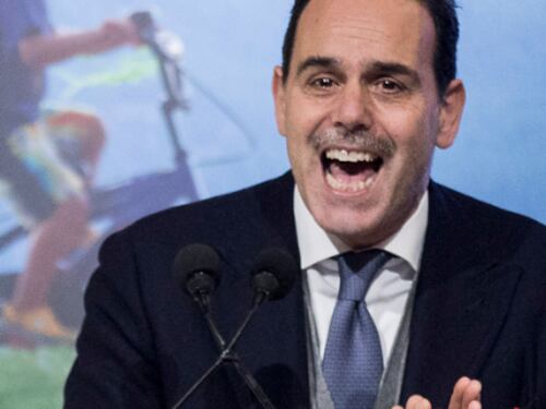 Il business del plasma e il senatore Pd. Lo strano silenzio del governo