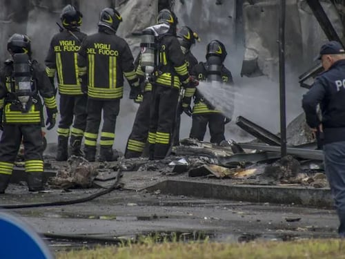Chiusa l'inchiesta sull'aereo caduto a San Donato Milanese: la responsabilità fu del pilota