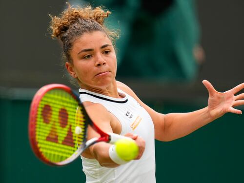 Wimbledon, Paolini ai quarti senza gioia: Keys si ritira per infortunio