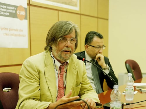 Il passo indietro del Cav: sui social tanti elogi. "Ha scelto la responsabilità come nel 2011..."